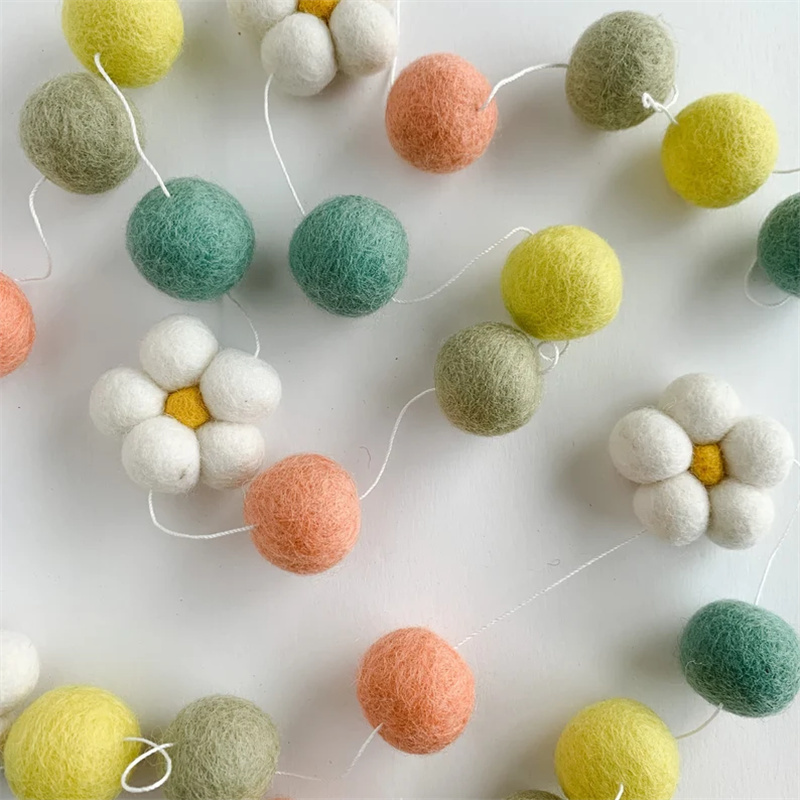 Wollfilzkugeln Gänseblümchen-B – Home Textiles & Decorations Bewertung und Preis